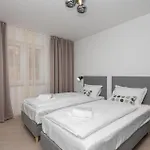 بيت للعطل 3 Bedroom Front In *