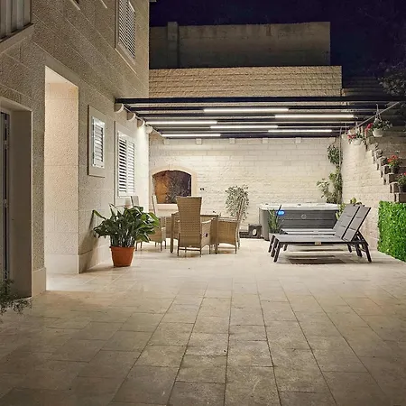 3 Bedroom Front In 度假居 *